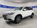 Thumbnail '4' of Mitsubishi Outlander
