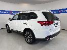 Thumbnail '5' of Mitsubishi Outlander