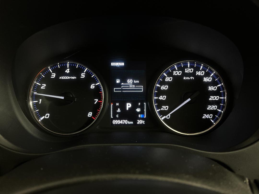 Photo '21' of Mitsubishi Outlander