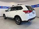 Thumbnail '5' of Mitsubishi Outlander