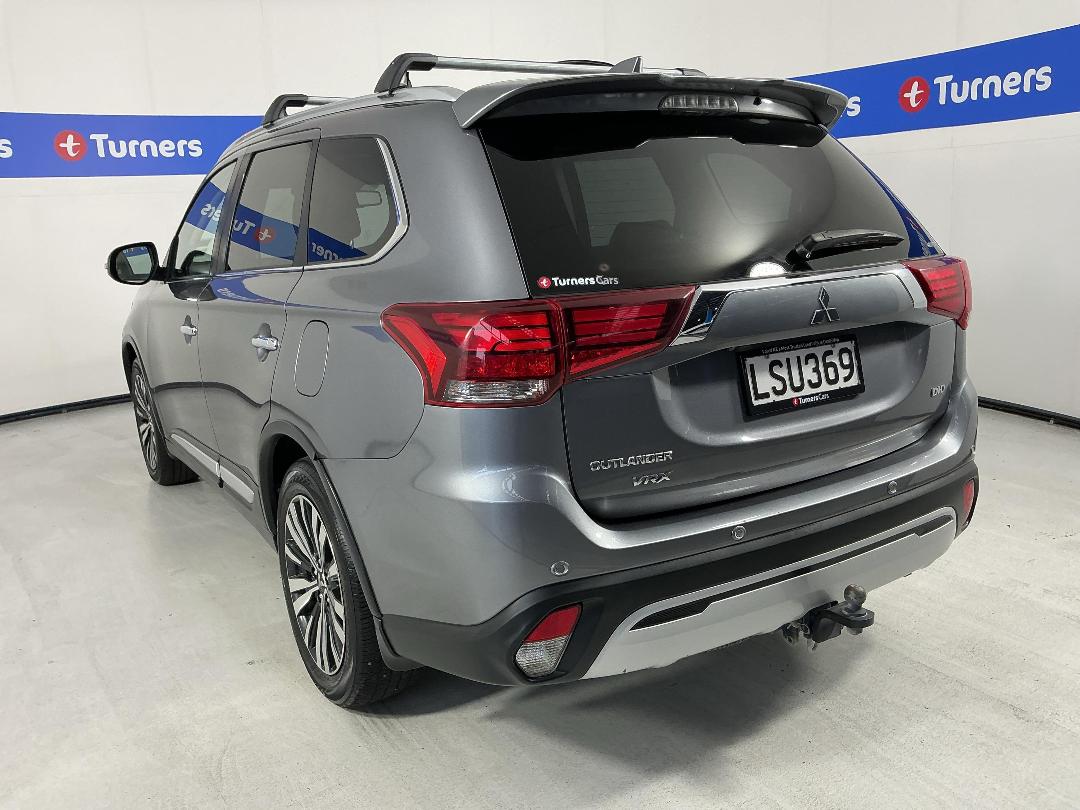 Photo '5' of Mitsubishi Outlander Photo '5' of Mitsubishi Outlander