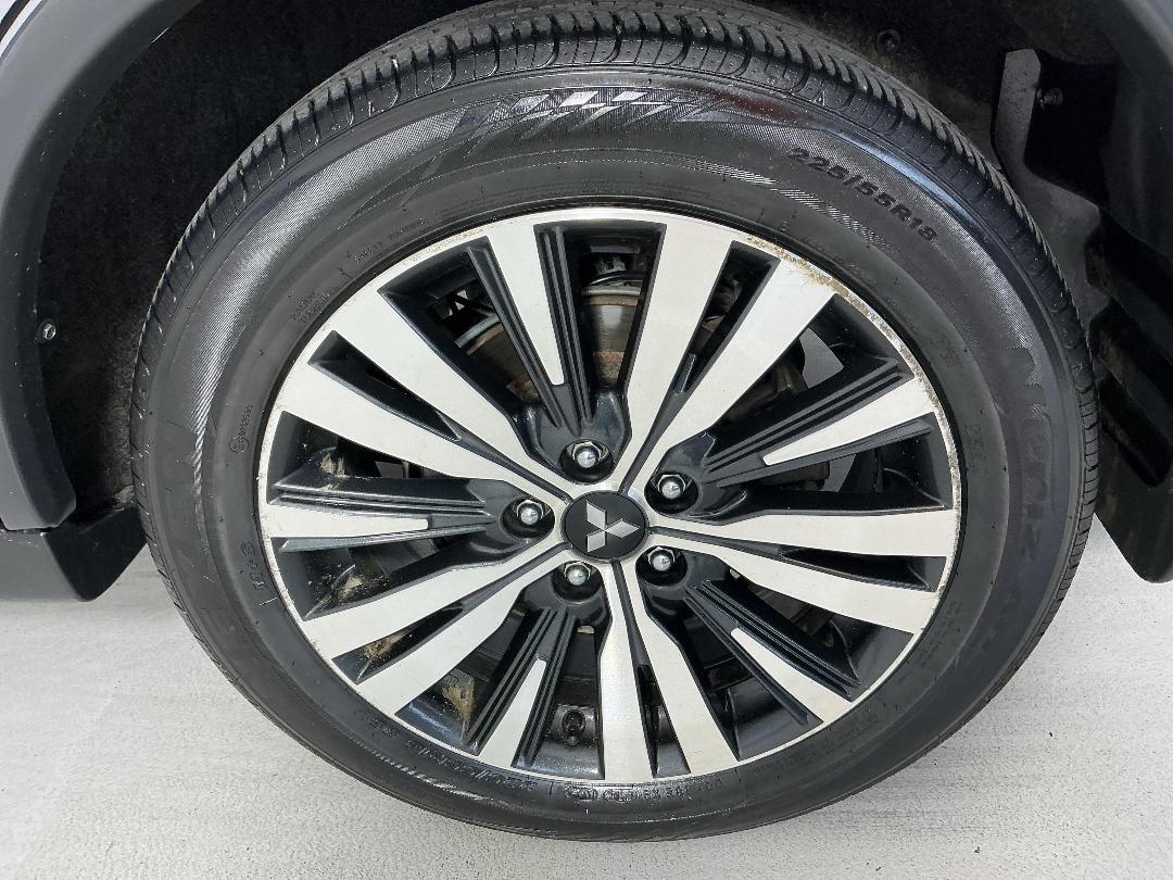 Photo '11' of Mitsubishi Outlander Photo '11' of Mitsubishi Outlander