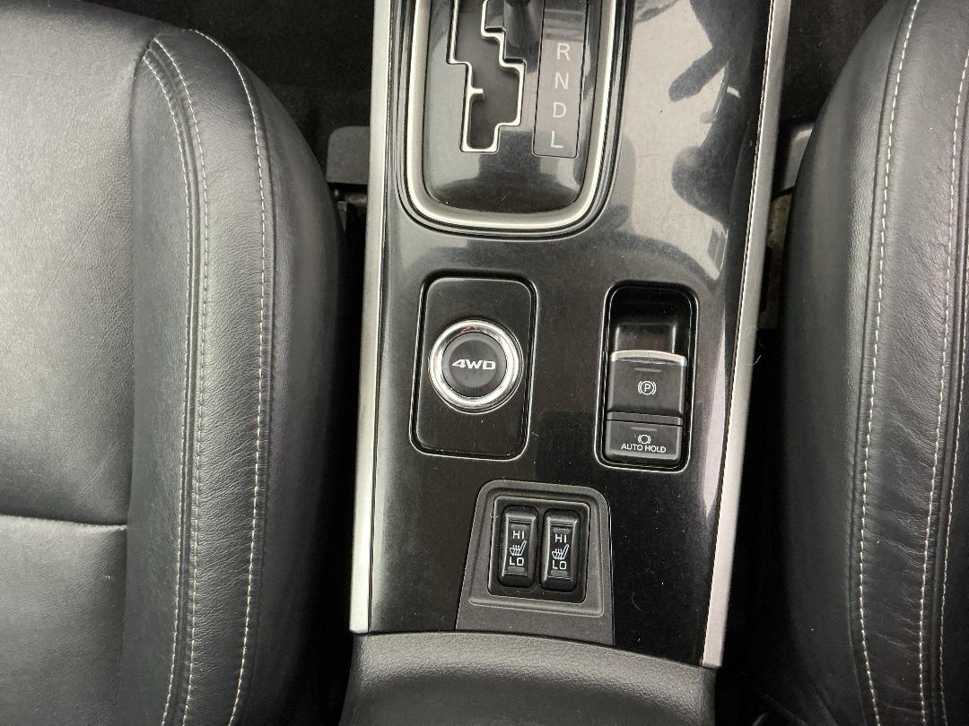 Photo '23' of Mitsubishi Outlander Photo '23' of Mitsubishi Outlander