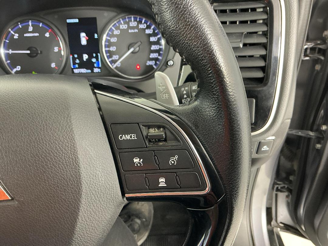 Photo '25' of Mitsubishi Outlander Photo '25' of Mitsubishi Outlander