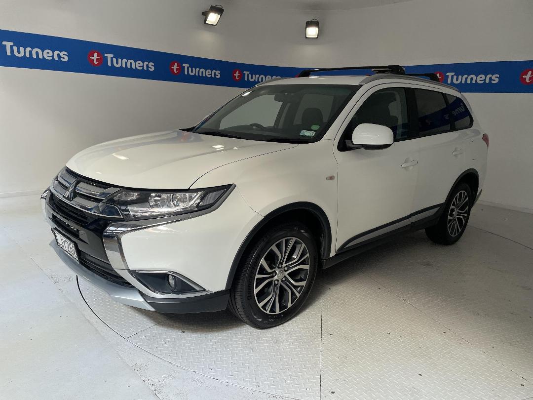 Photo '4' of Mitsubishi Outlander