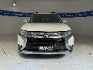 Thumbnail '2' of Mitsubishi Outlander