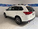 Thumbnail '5' of Mitsubishi Outlander