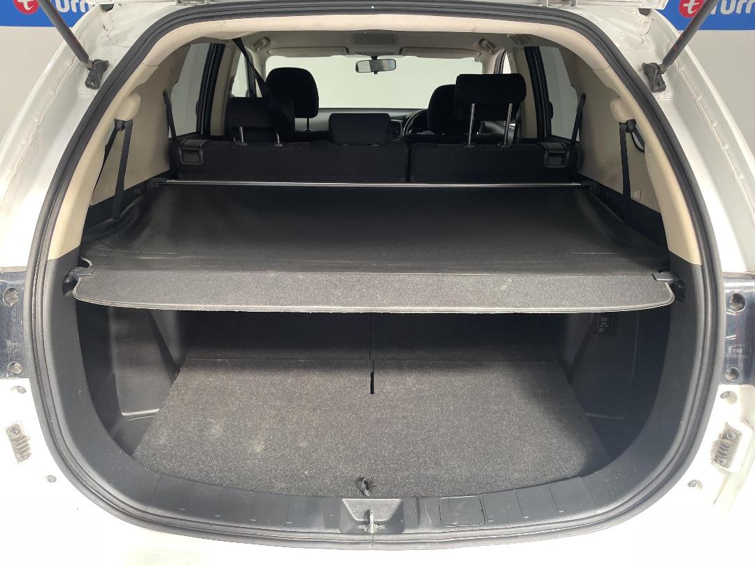 Photo '14' of Mitsubishi Outlander