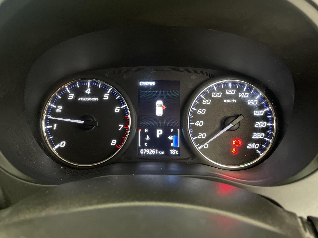 Photo '21' of Mitsubishi Outlander