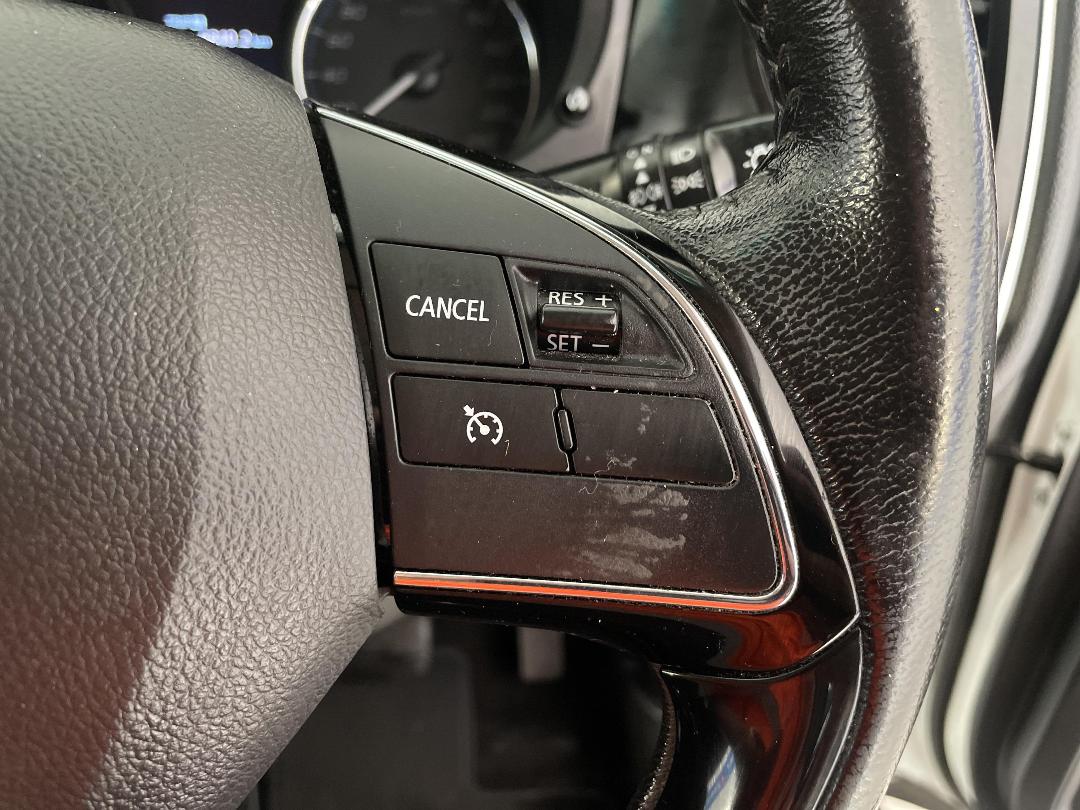 Photo '26' of Mitsubishi Outlander