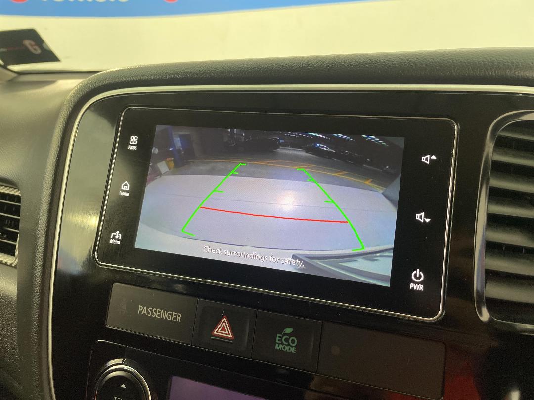 Photo '30' of Mitsubishi Outlander