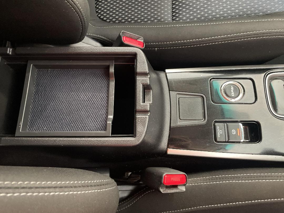 Photo '33' of Mitsubishi Outlander