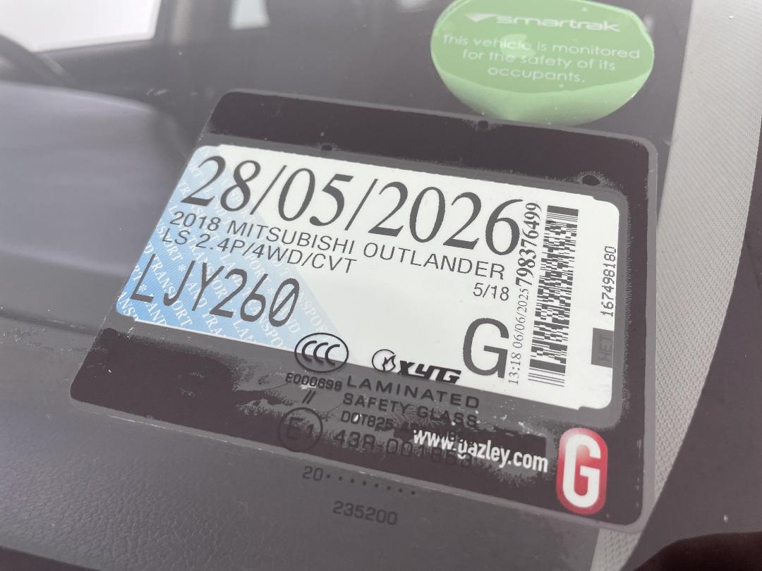 Photo '35' of Mitsubishi Outlander