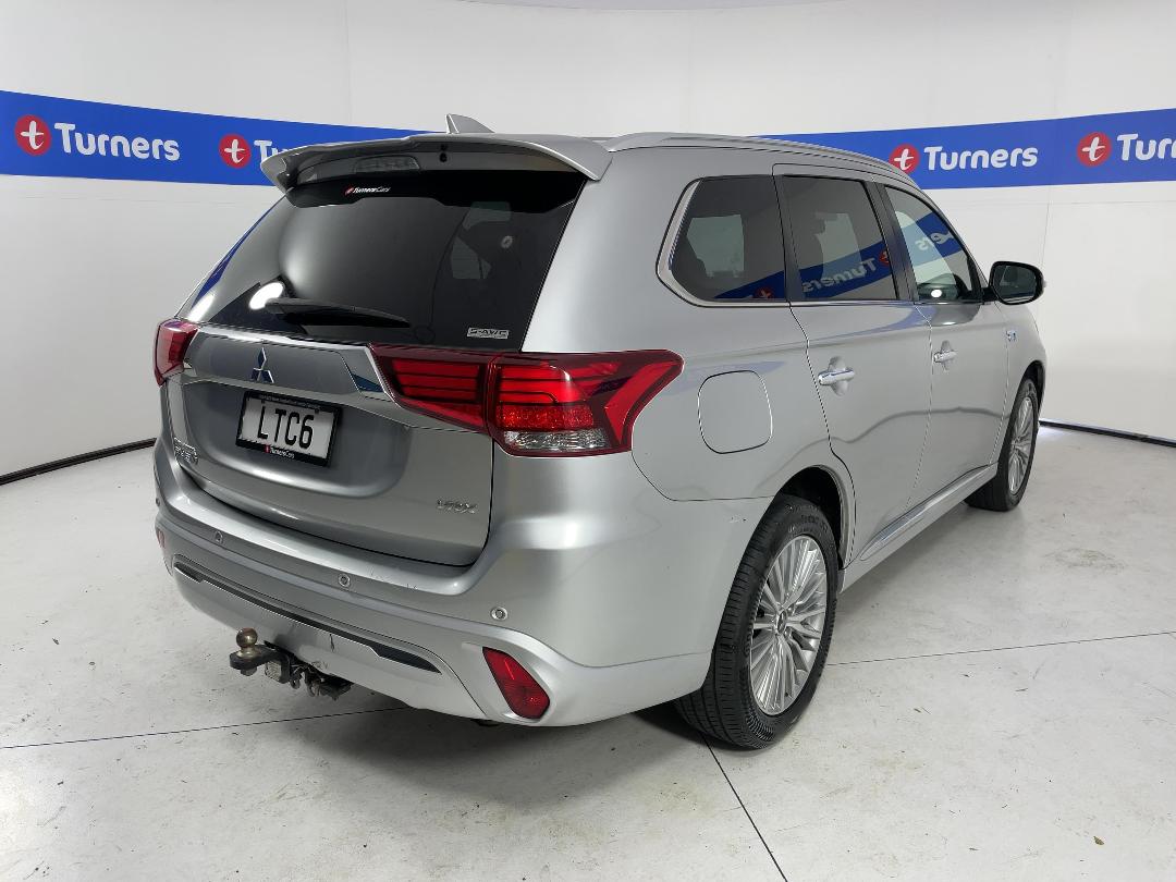 Photo '7' of Mitsubishi Outlander