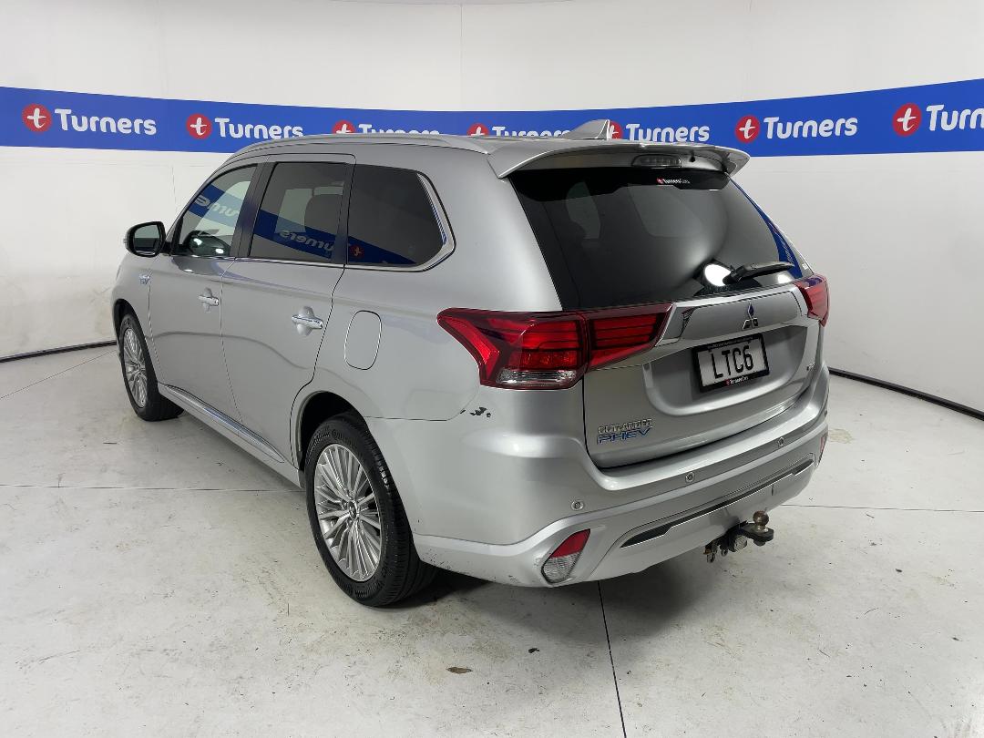Photo '5' of Mitsubishi Outlander