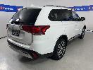 Thumbnail '7' of Mitsubishi Outlander
