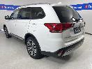 Thumbnail '5' of Mitsubishi Outlander