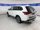 Thumbnail '5' of Mitsubishi Outlander