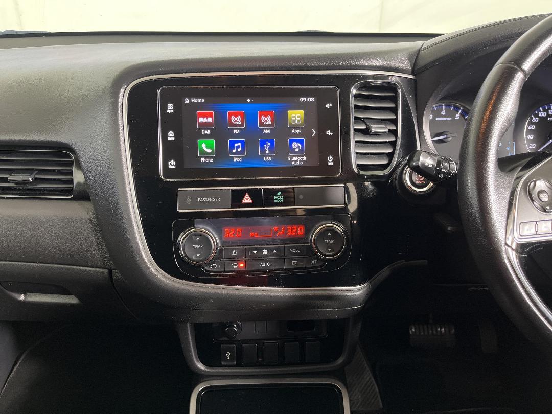 Photo '18' of Mitsubishi Outlander Photo '18' of Mitsubishi Outlander