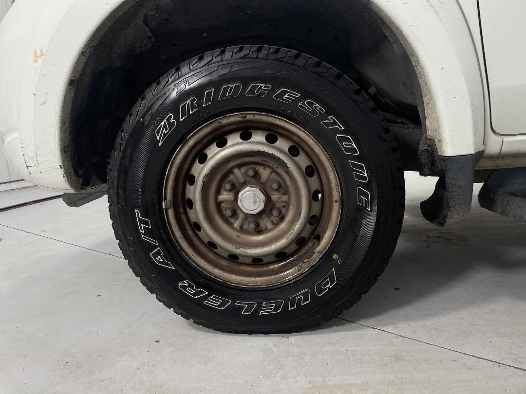 Photo '10' of Mitsubishi Triton