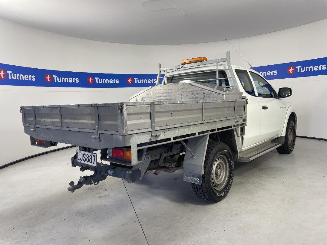 Photo '7' of Mitsubishi Triton