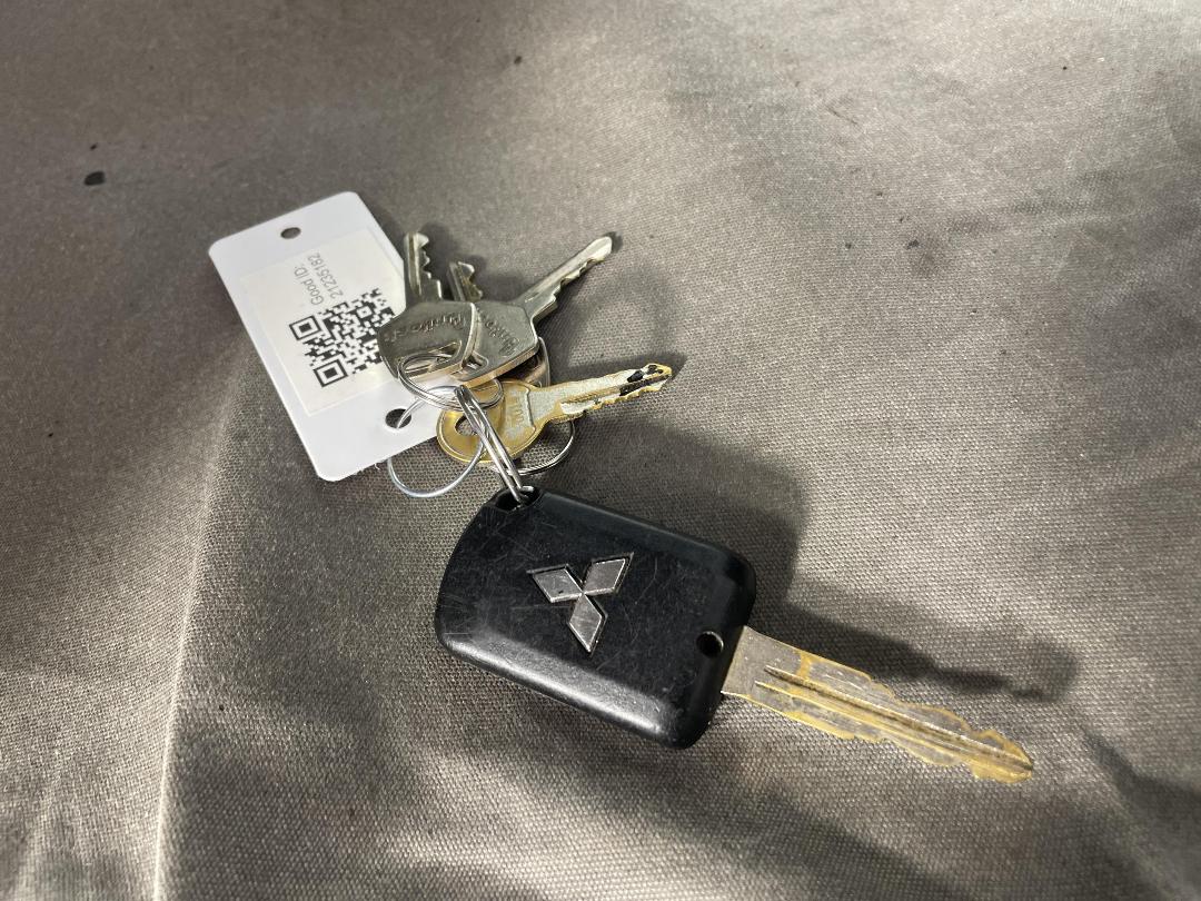 Photo '22' of Mitsubishi Triton