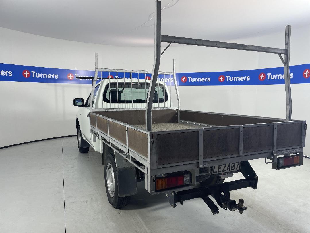 Photo '5' of Mitsubishi Triton