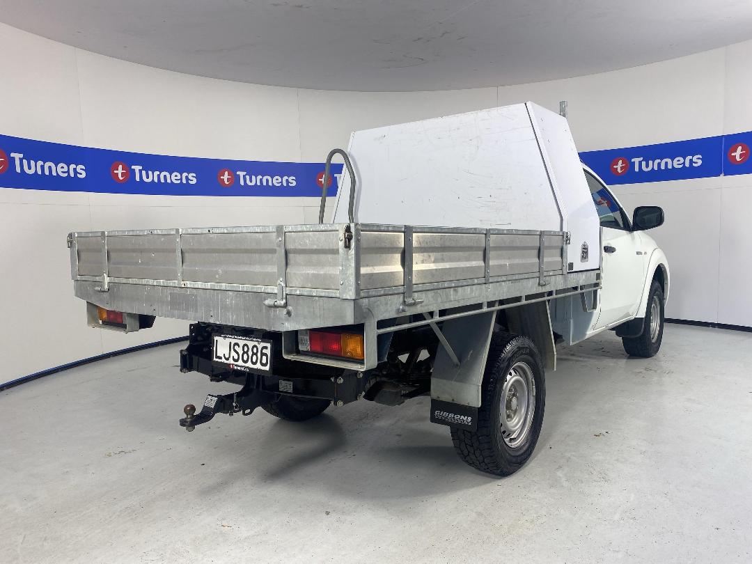 Photo '7' of Mitsubishi Triton