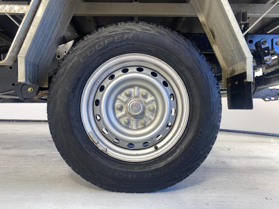 Photo '11' of Mitsubishi Triton