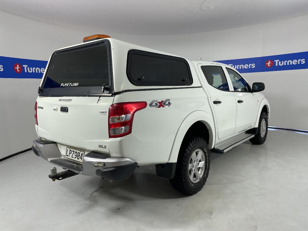 Photo '7' of Mitsubishi Triton