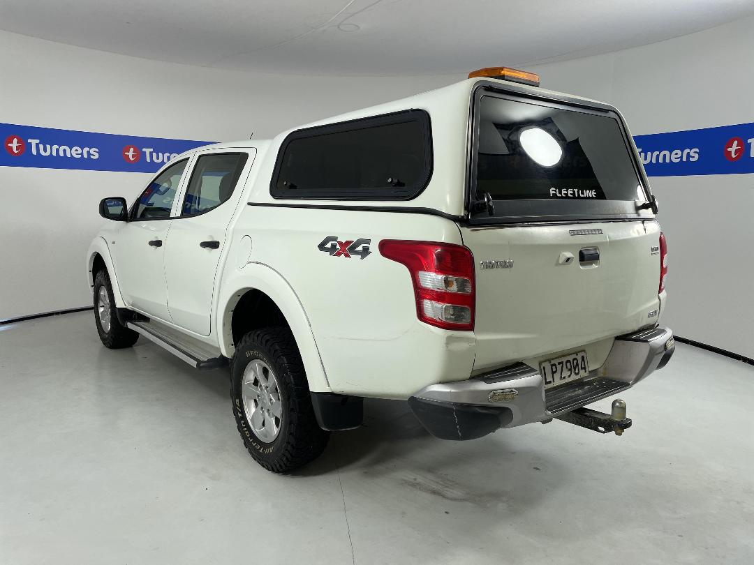 Photo '5' of Mitsubishi Triton