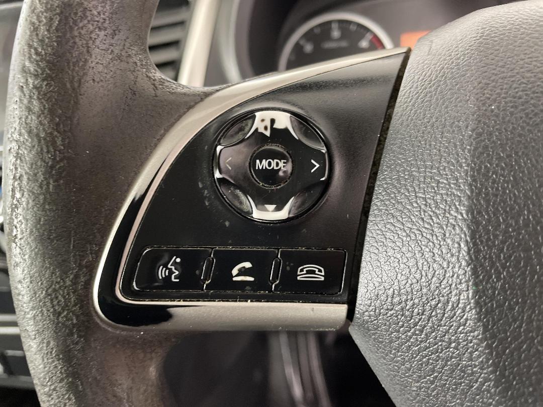 Photo '23' of Mitsubishi Triton