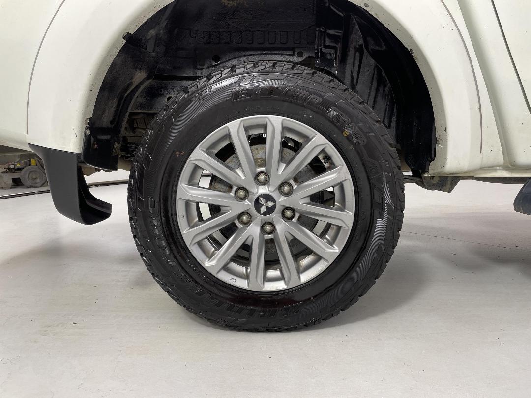 Photo '12' of Mitsubishi Triton Photo '12' of Mitsubishi Triton