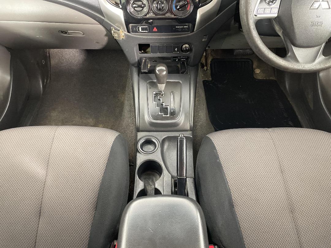 Photo '18' of Mitsubishi Triton Photo '18' of Mitsubishi Triton