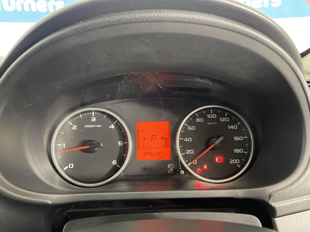 Photo '21' of Mitsubishi Triton