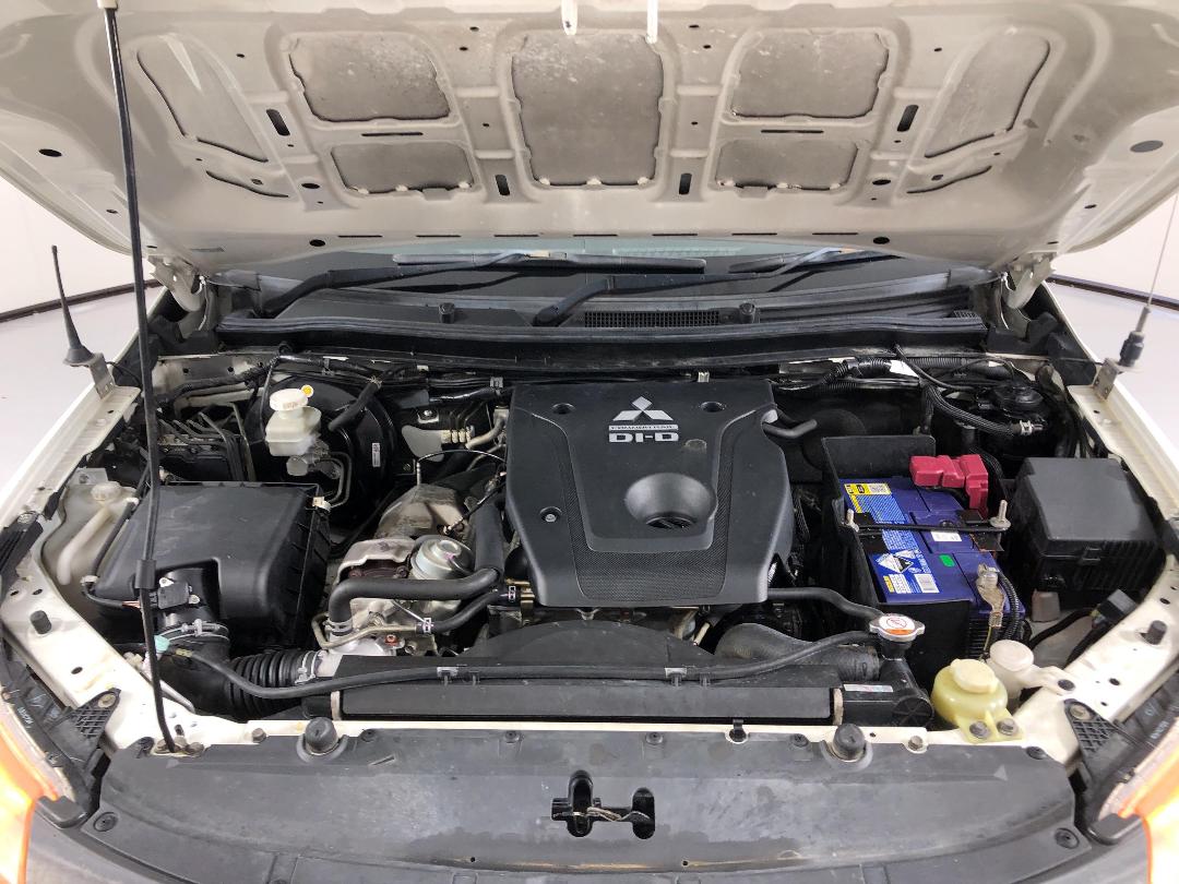 Photo '13' of Mitsubishi Triton Photo '13' of Mitsubishi Triton