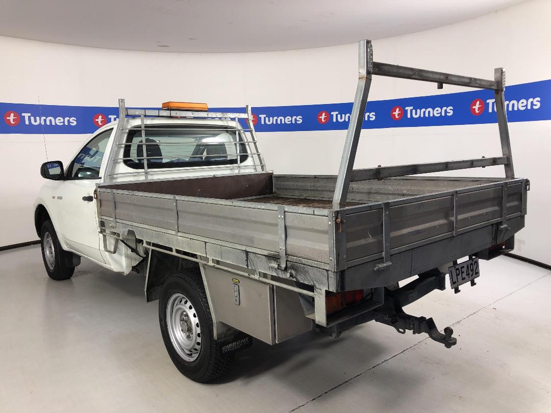 Photo '5' of Mitsubishi Triton Photo '5' of Mitsubishi Triton