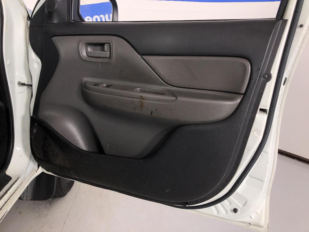 Photo '15' of Mitsubishi Triton Photo '15' of Mitsubishi Triton