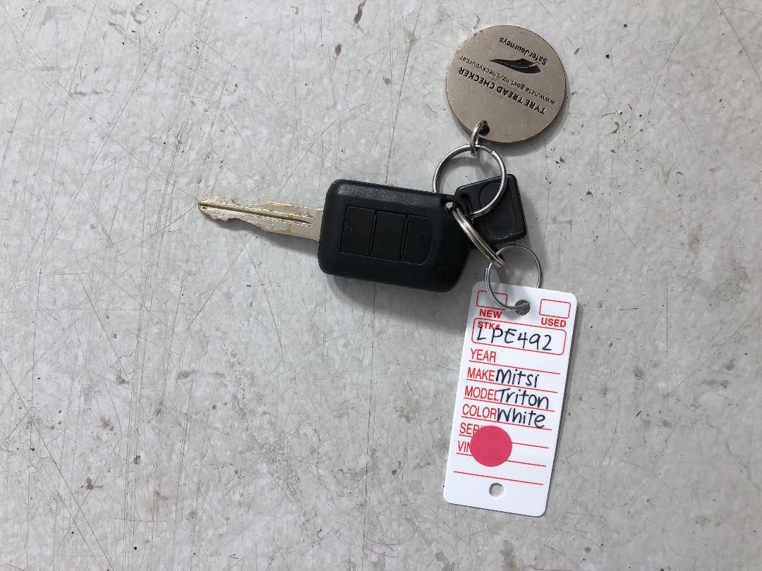 Photo '20' of Mitsubishi Triton Photo '20' of Mitsubishi Triton