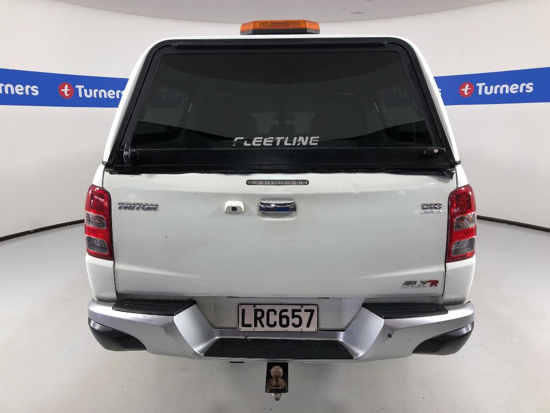 Photo '6' of Mitsubishi Triton