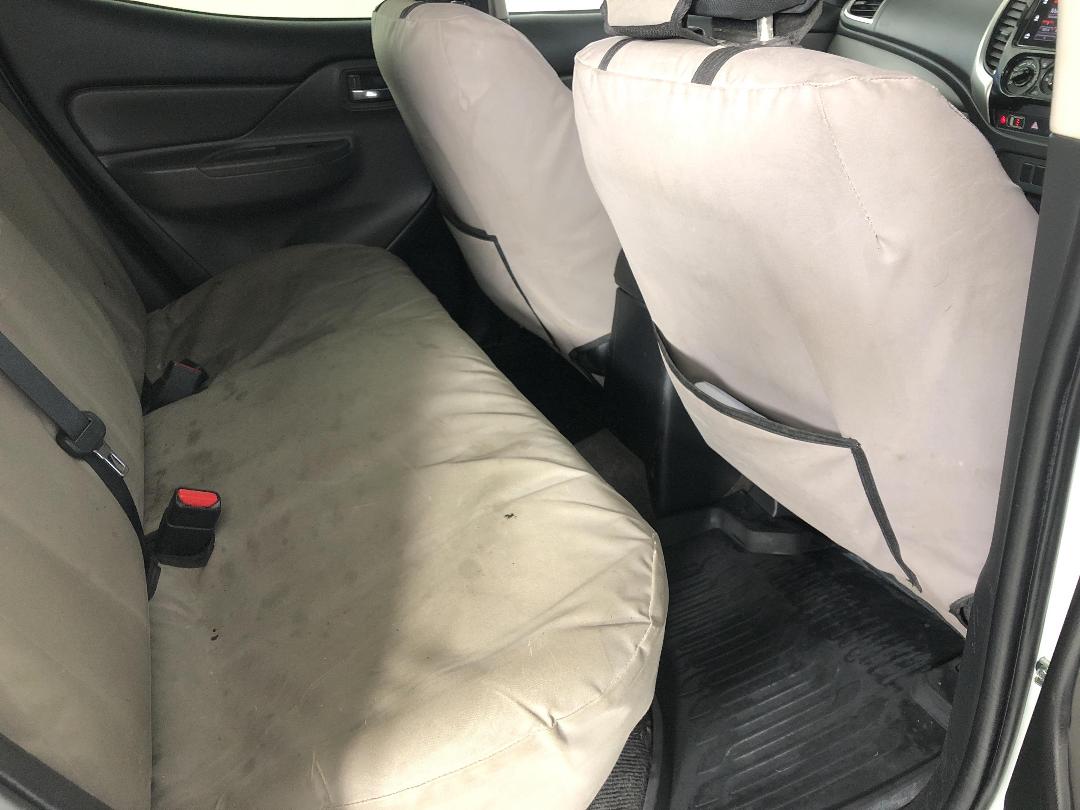 Photo '20' of Mitsubishi Triton