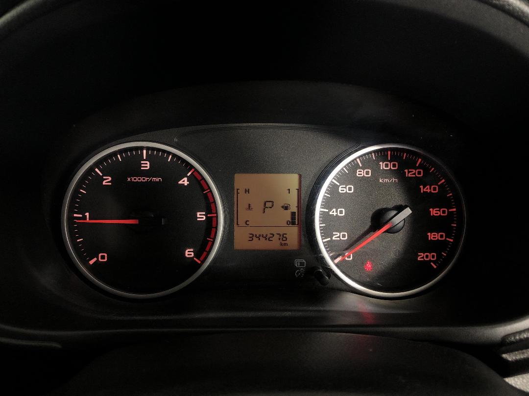 Photo '21' of Mitsubishi Triton