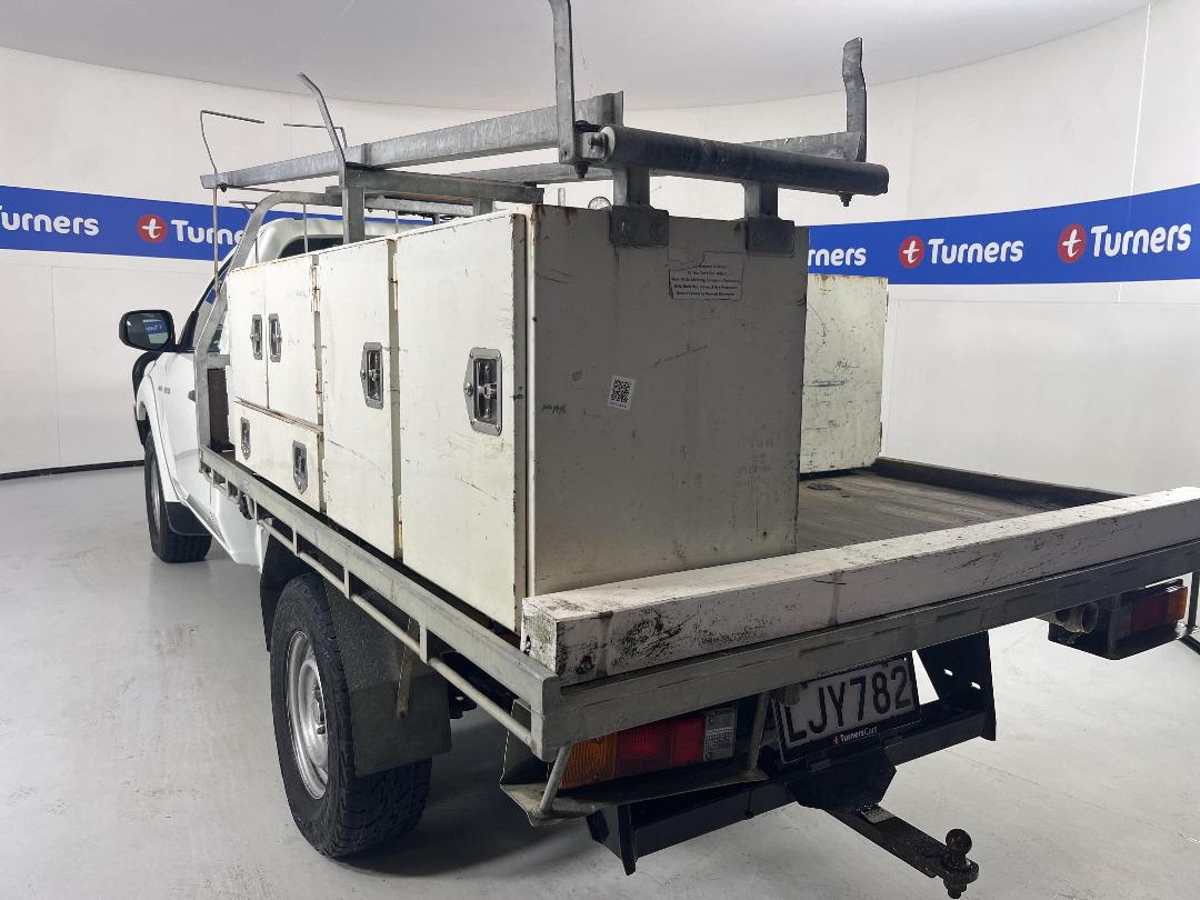 Photo '5' of Mitsubishi Triton Photo '5' of Mitsubishi Triton