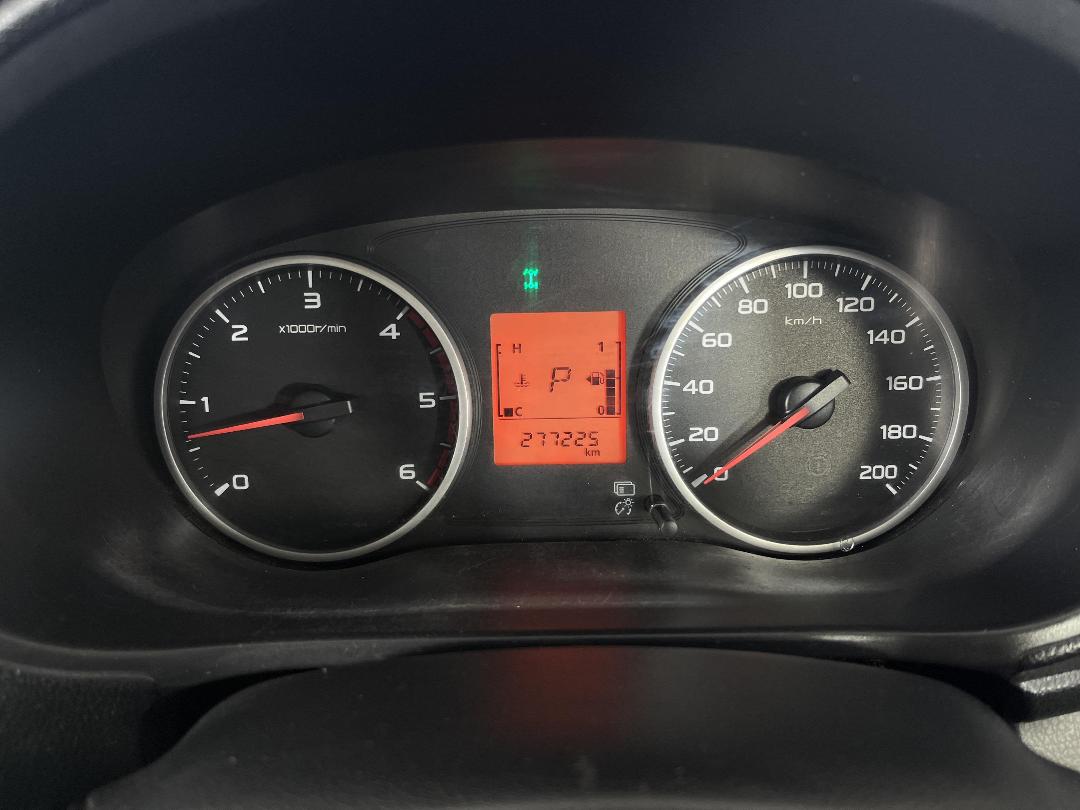 Photo '18' of Mitsubishi Triton Photo '18' of Mitsubishi Triton