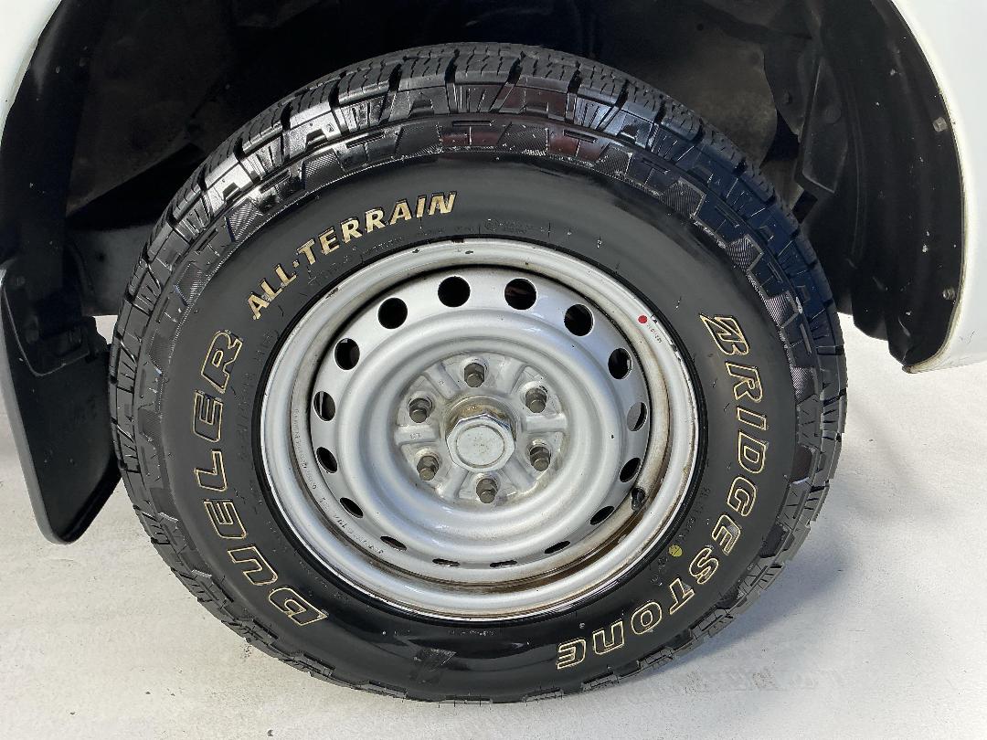 Photo '9' of Mitsubishi Triton