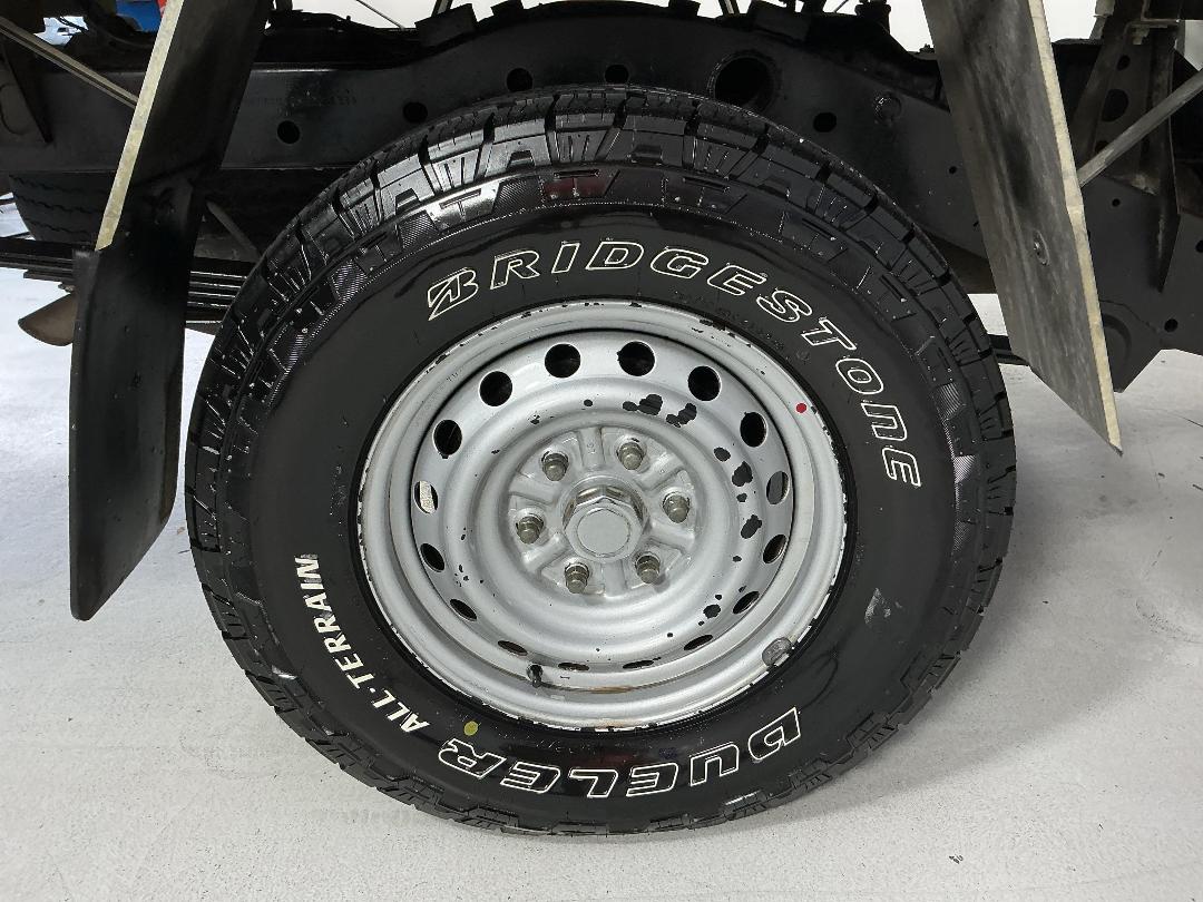 Photo '12' of Mitsubishi Triton