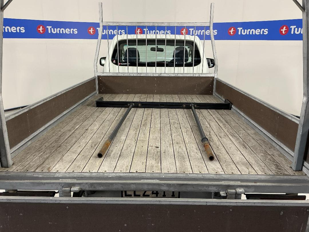 Photo '14' of Mitsubishi Triton