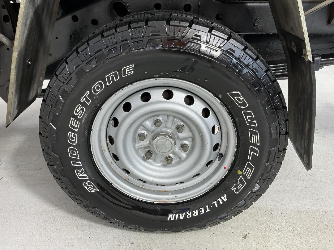 Photo '11' of Mitsubishi Triton