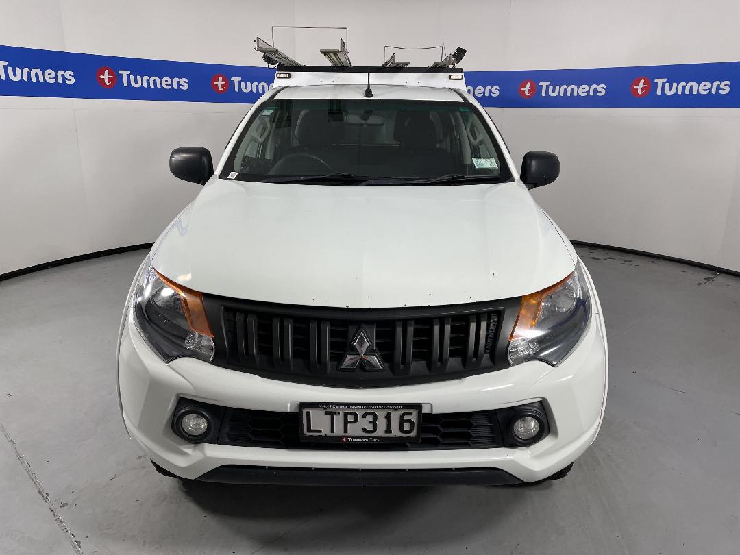 Photo '2' of Mitsubishi Triton Photo '2' of Mitsubishi Triton