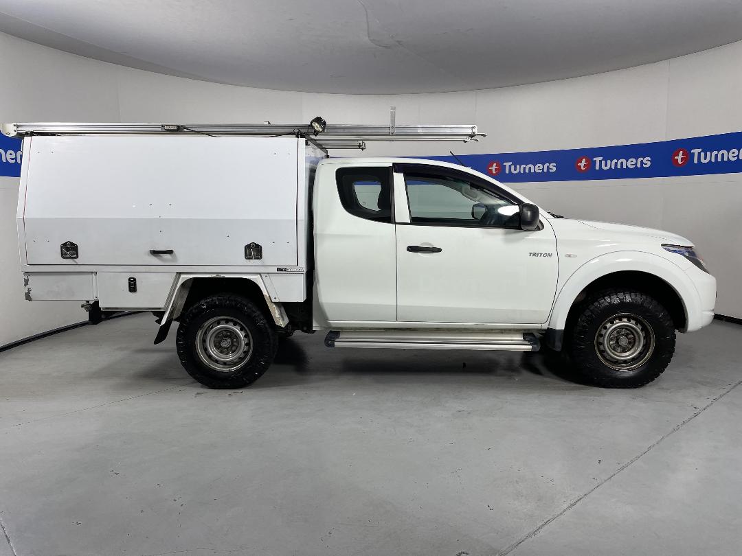 Photo '22' of Mitsubishi Triton Photo '22' of Mitsubishi Triton